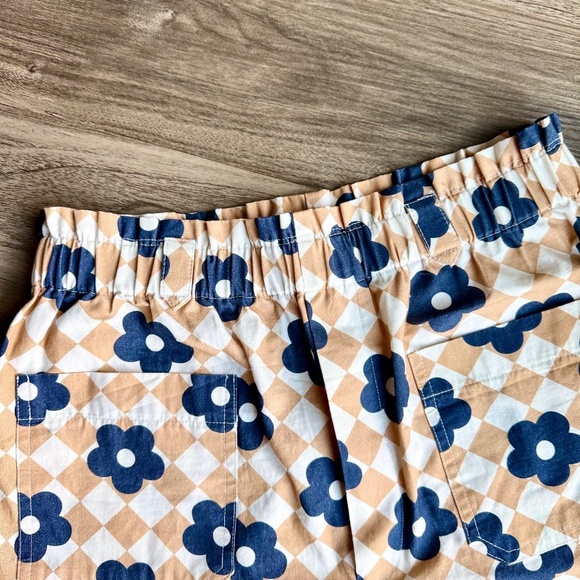 Maeve by Anthropologie Retro Floral Argyle Elastic Waist Paperbag Shorts Size M - Picture 9 of 15